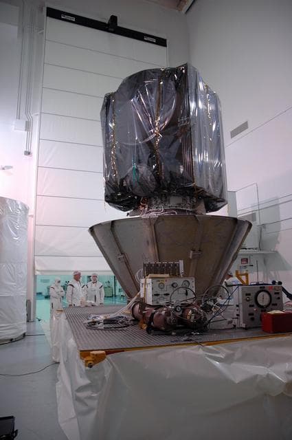 NASA image: KSC-07pd2067