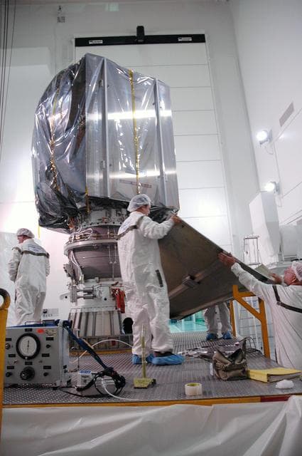 NASA image: KSC-07pd2069