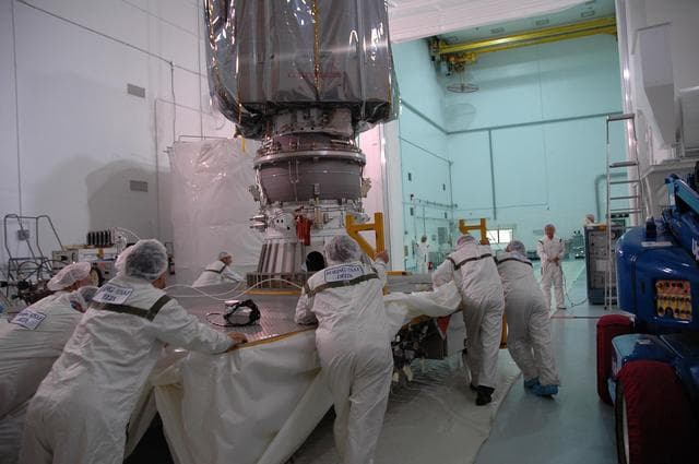 NASA image: KSC-07pd2070