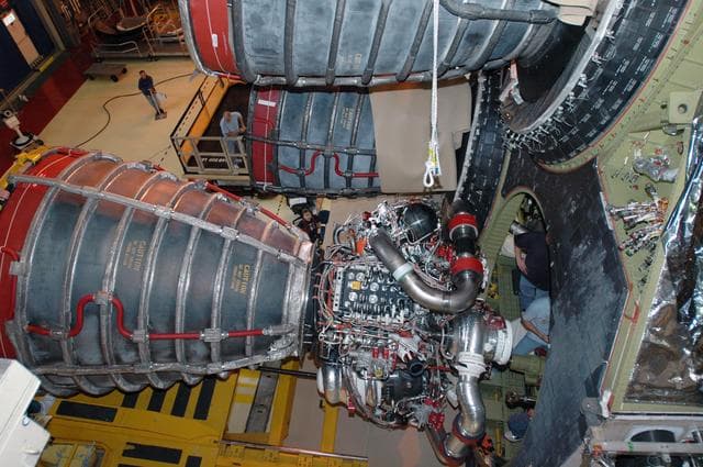 NASA image: KSC-07pd2105