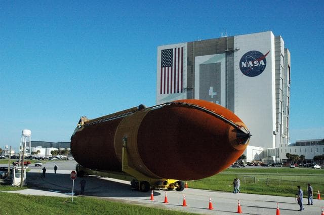 NASA image: KSC-07pd2139