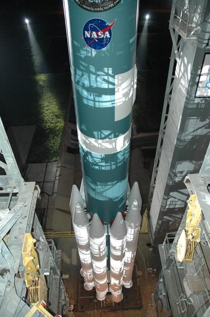 NASA image: KSC-07pd2165
