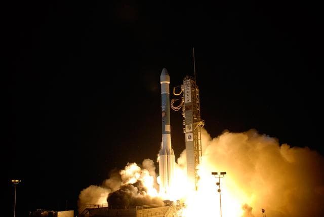 NASA image: KSC-07pd2172