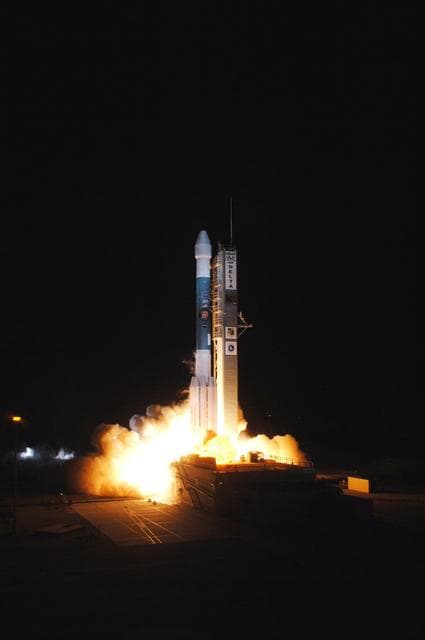 NASA image: KSC-07pd2175