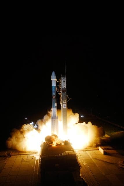 NASA image: KSC-07pd2180
