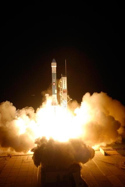 NASA image: KSC-07pd2182