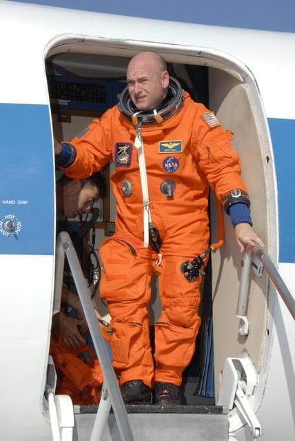 NASA image: KSC-07pd2183