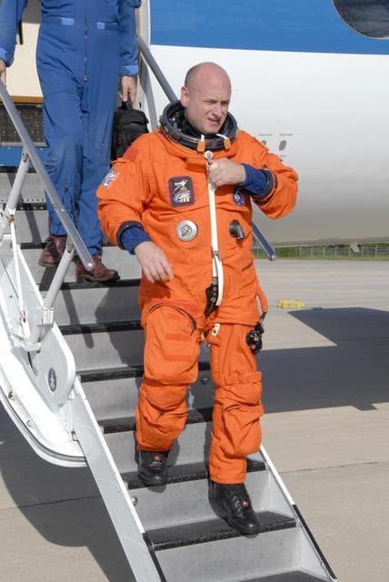 NASA image: KSC-07pd2184