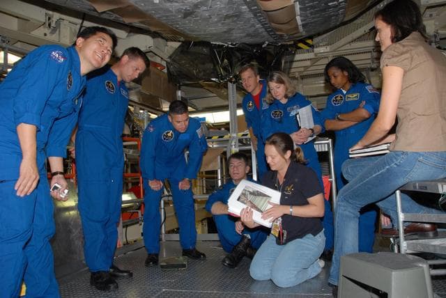 NASA image: KSC-07pd2191
