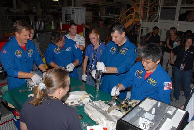 NASA image: KSC-07pd2209