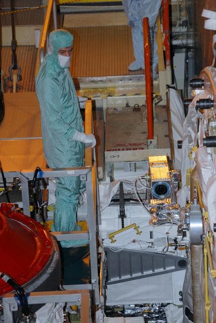 NASA image: KSC-07pd2213