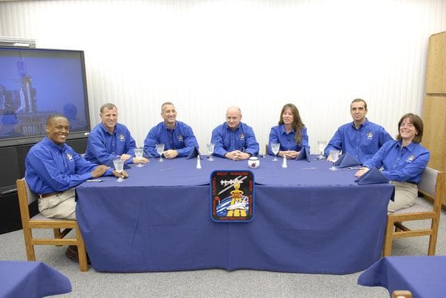 NASA image: KSC-07pd2229