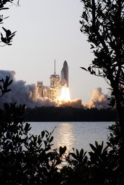 NASA image: KSC-07pd2259