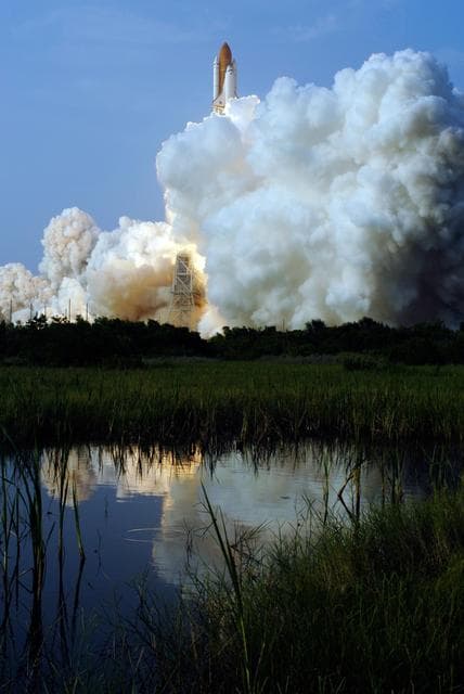NASA image: KSC-07pd2261