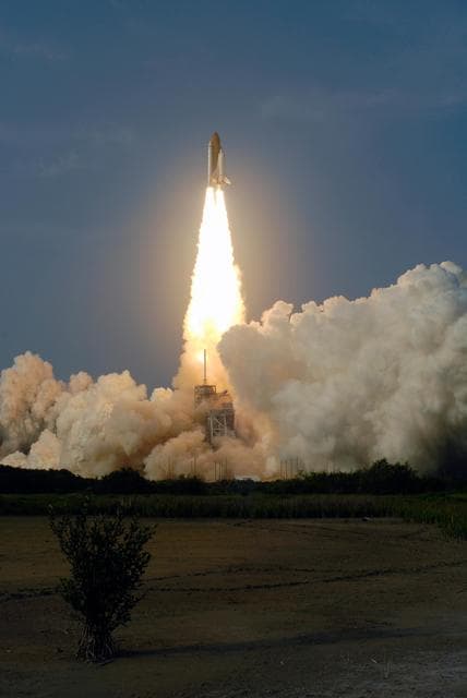NASA image: KSC-07pd2263