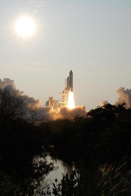 NASA image: KSC-07pd2264