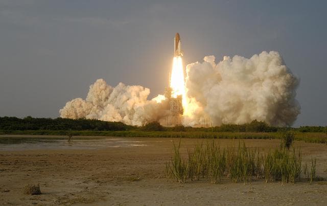 NASA image: KSC-07pd2274