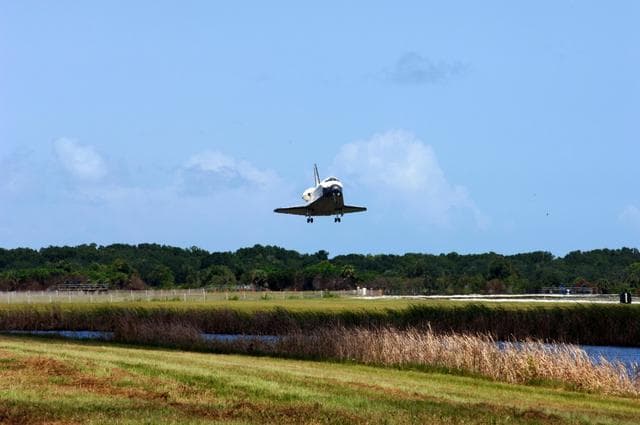NASA image: KSC-07pd2314