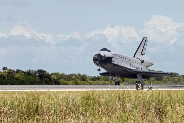 NASA image: KSC-07pd2325