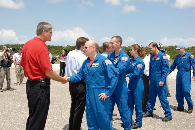 NASA image: KSC-07pd2337