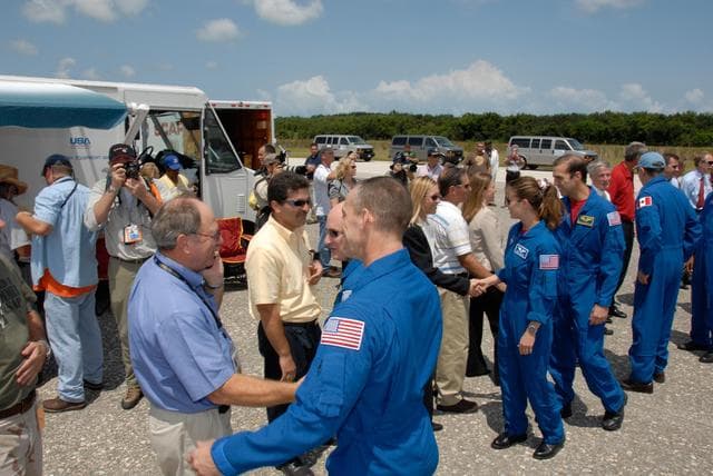 NASA image: KSC-07pd2338
