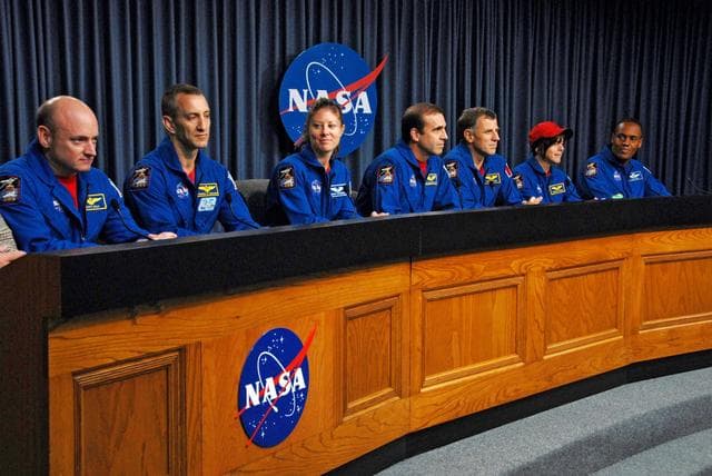 NASA image: KSC-07pd2346