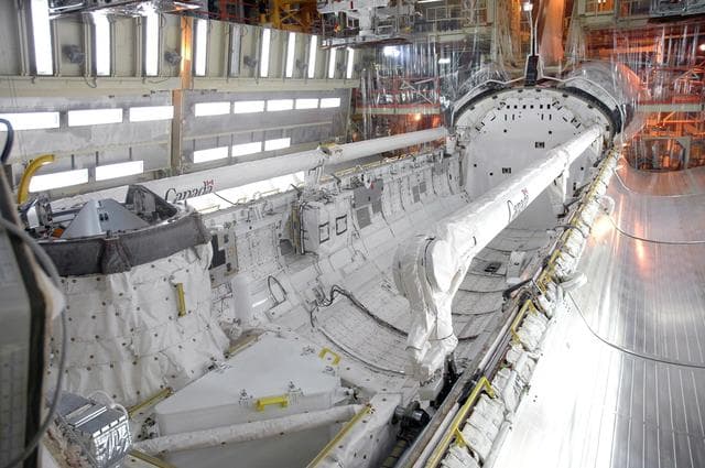 NASA image: KSC-07pd2375