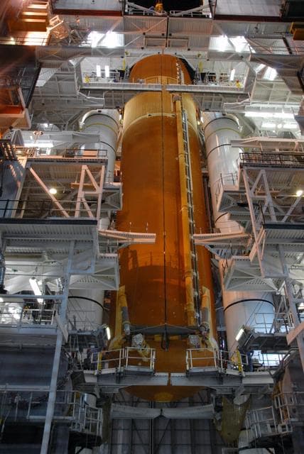 NASA image: KSC-07pd2398