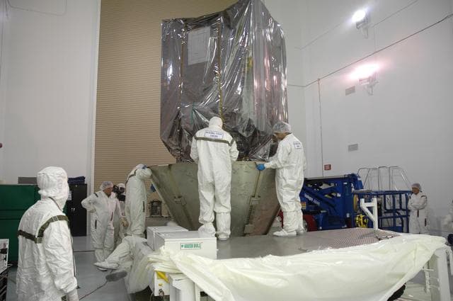 NASA image: KSC-07pd2402