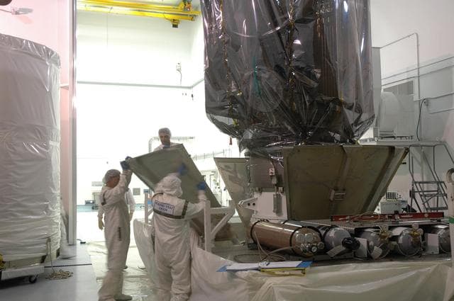 NASA image: KSC-07pd2403