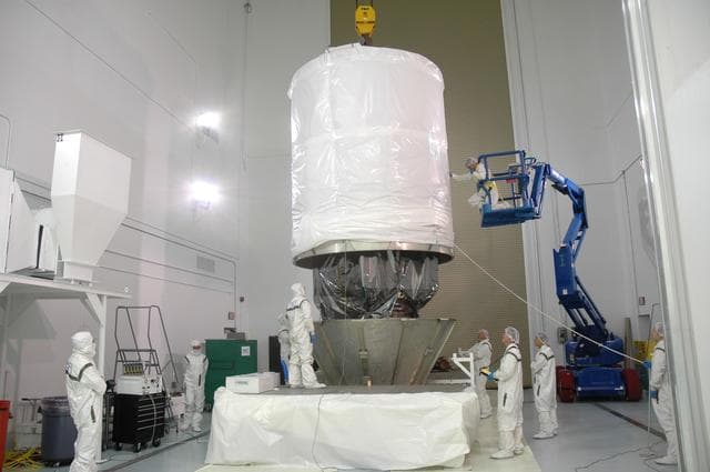 NASA image: KSC-07pd2407