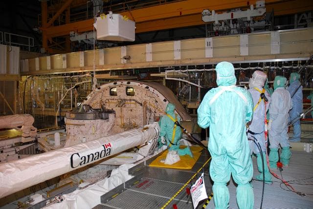 NASA image: KSC-07pd2418