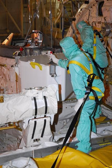 NASA image: KSC-07pd2420