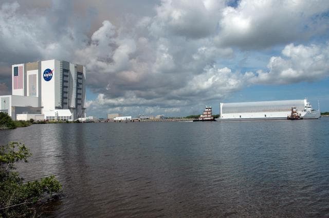 NASA image: KSC-07pd2457