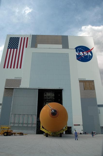 NASA image: KSC-07pd2470