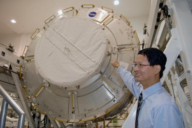 NASA image: KSC-07pd2485