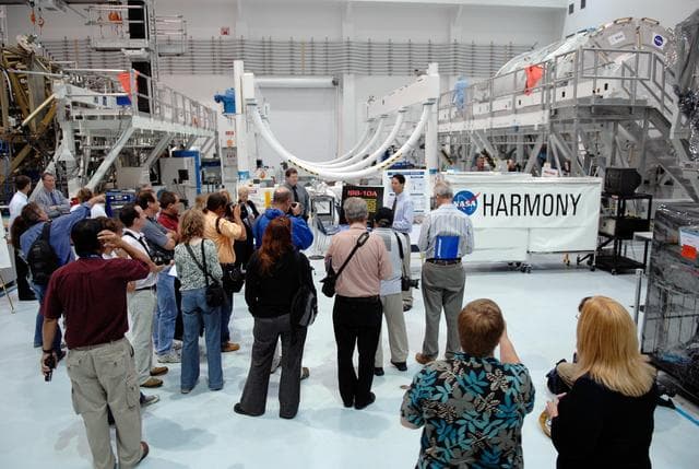NASA image: KSC-07pd2487