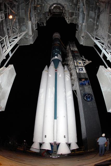NASA image: KSC-07pd2579