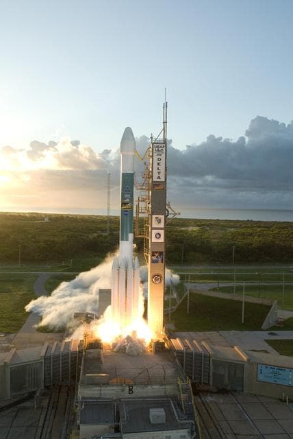 NASA image: KSC-07pd2587