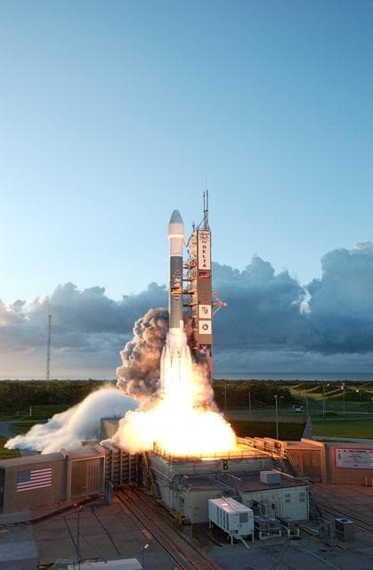 NASA image: KSC-07pd2590