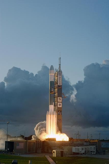 NASA image: KSC-07pd2591