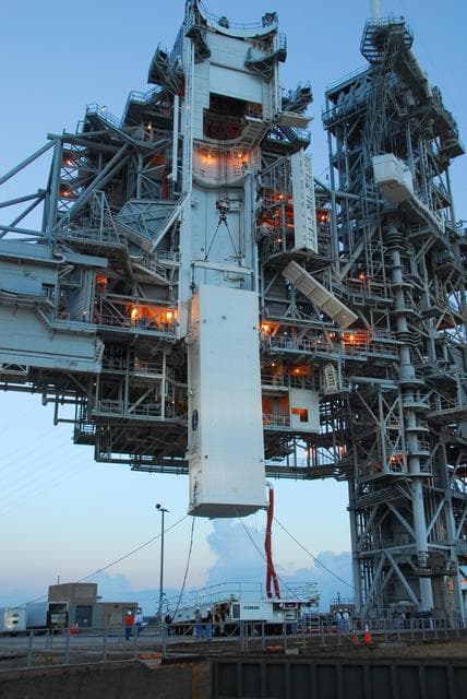 NASA image: KSC-07pd2598