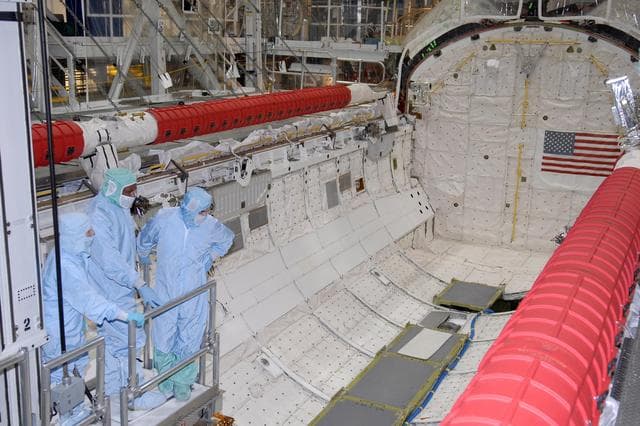 NASA image: KSC-07pd2655