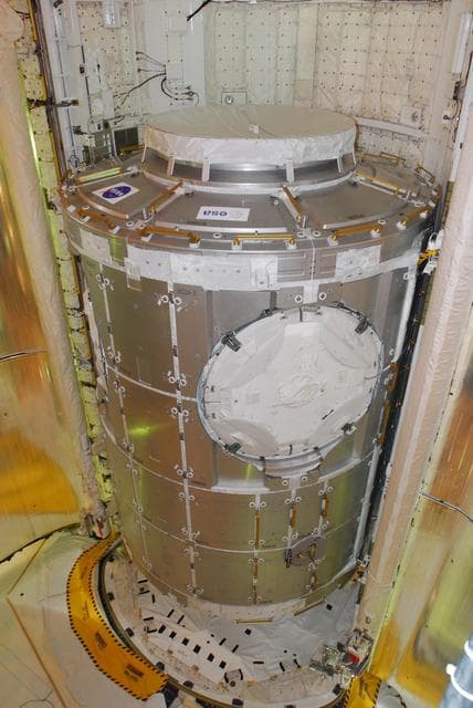 NASA image: KSC-07pd2679