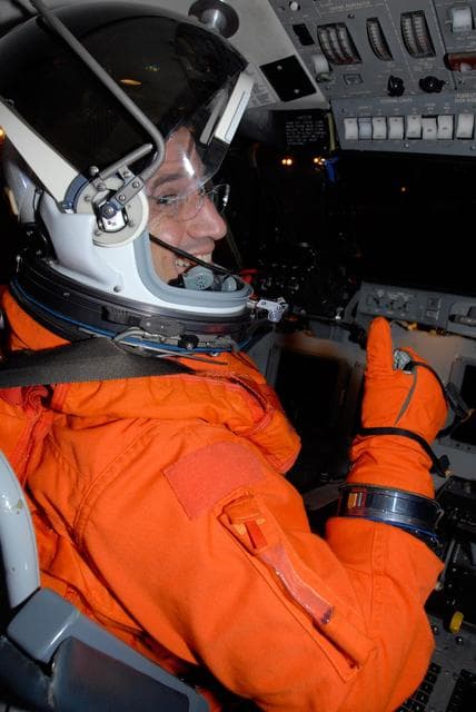 NASA image: KSC-07pd2690