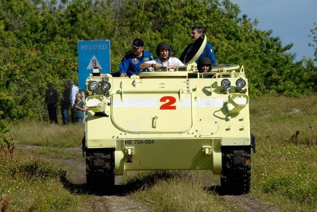 NASA image: KSC-07pd2712