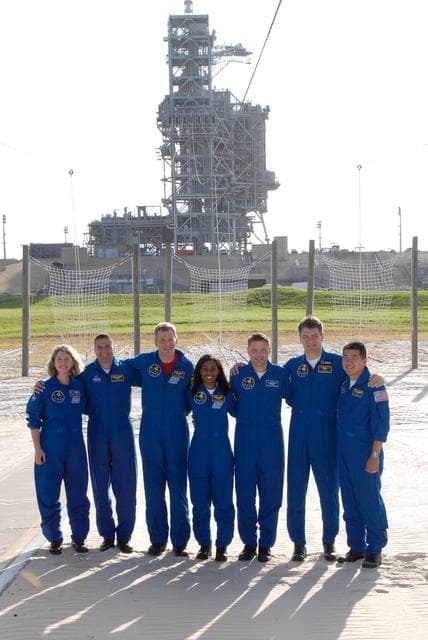 NASA image: KSC-07pd2734
