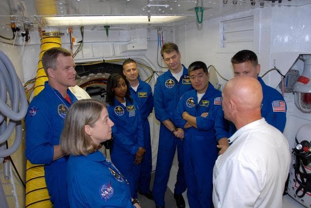 NASA image: KSC-07pd2736