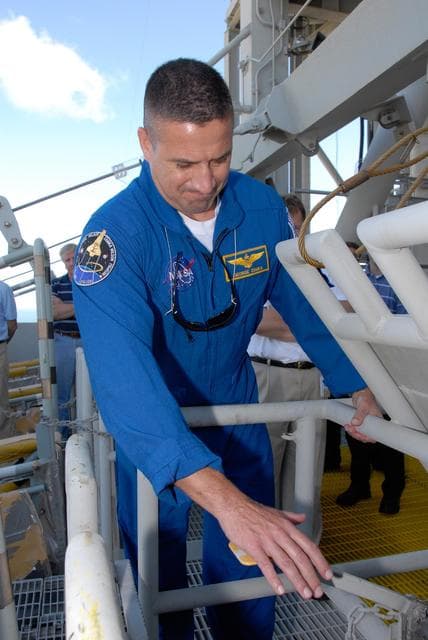 NASA image: KSC-07pd2739