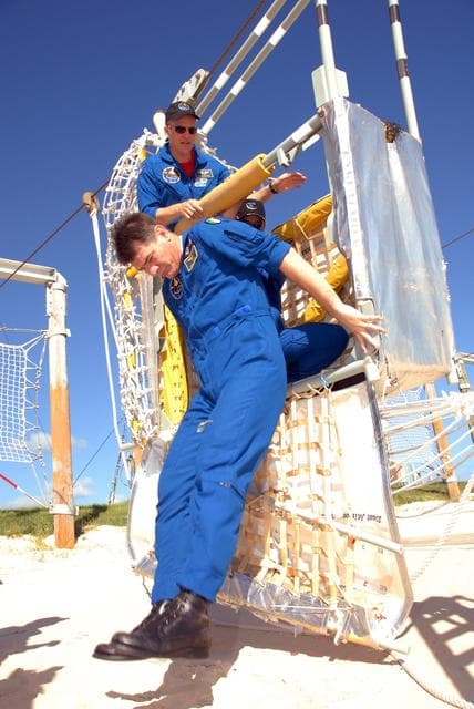 NASA image: KSC-07pd2743
